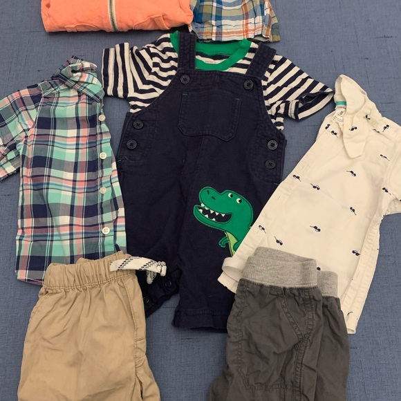 Bundle of 39 pieces of baby boy’s clothing size 12-18m and 18-24m, summer/winter - Picture 10 of 12